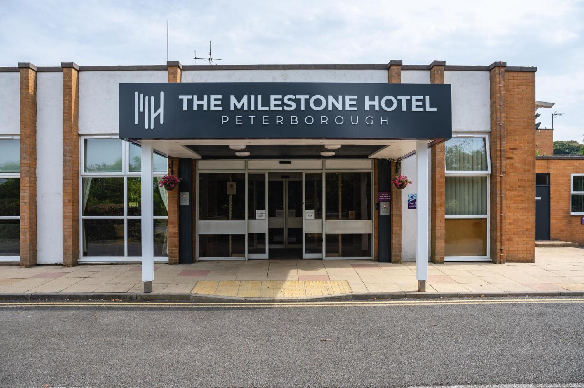 Milestone Peterborough Hotel A1M, Sure Hotel Collection By Best Western Stilton Экстерьер фото