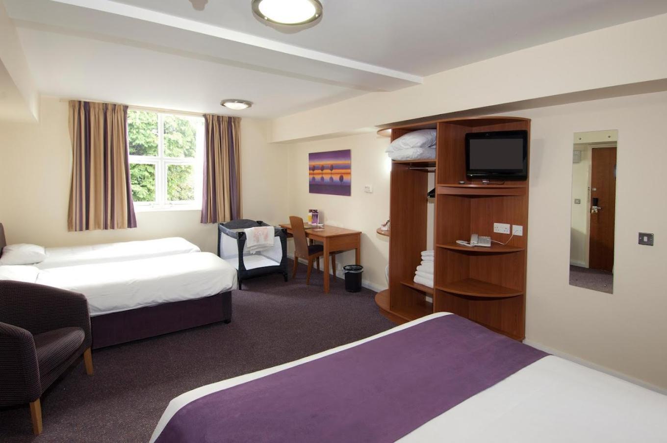 Milestone Peterborough Hotel A1M, Sure Hotel Collection By Best Western Stilton Экстерьер фото