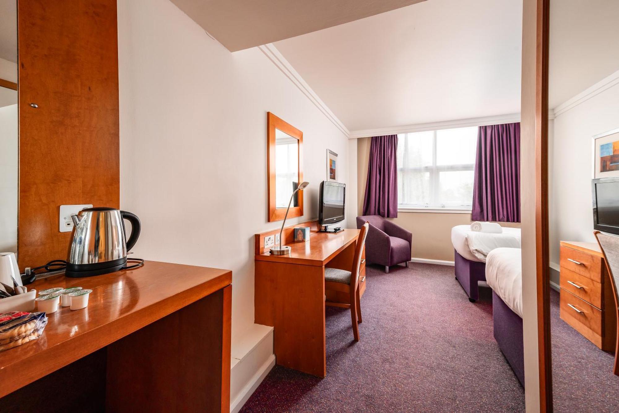 Milestone Peterborough Hotel A1M, Sure Hotel Collection By Best Western Stilton Экстерьер фото