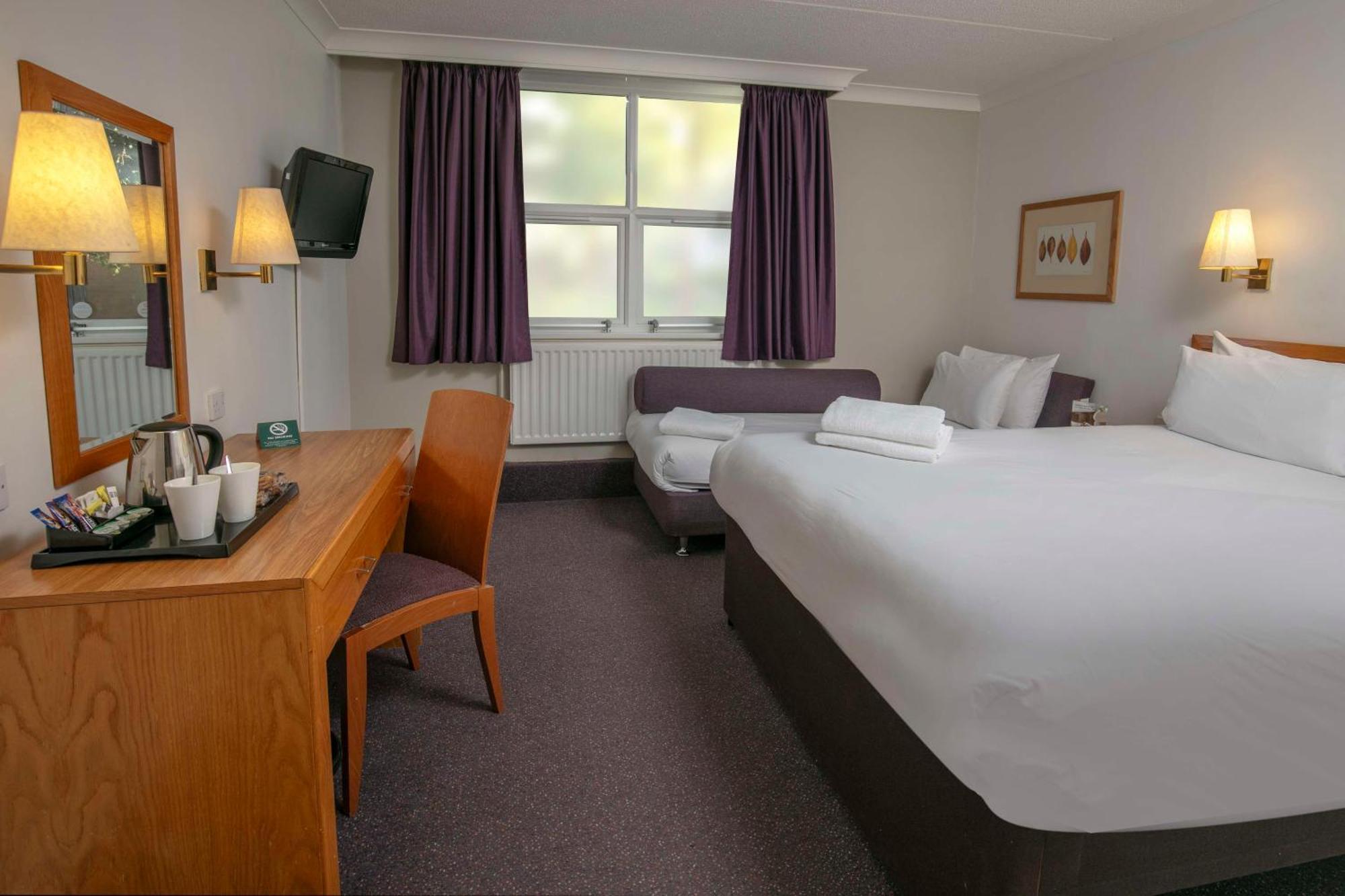Milestone Peterborough Hotel A1M, Sure Hotel Collection By Best Western Stilton Экстерьер фото
